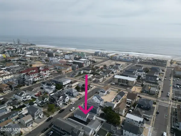 67 Farragut Avenue, Seaside Park, NJ 08752