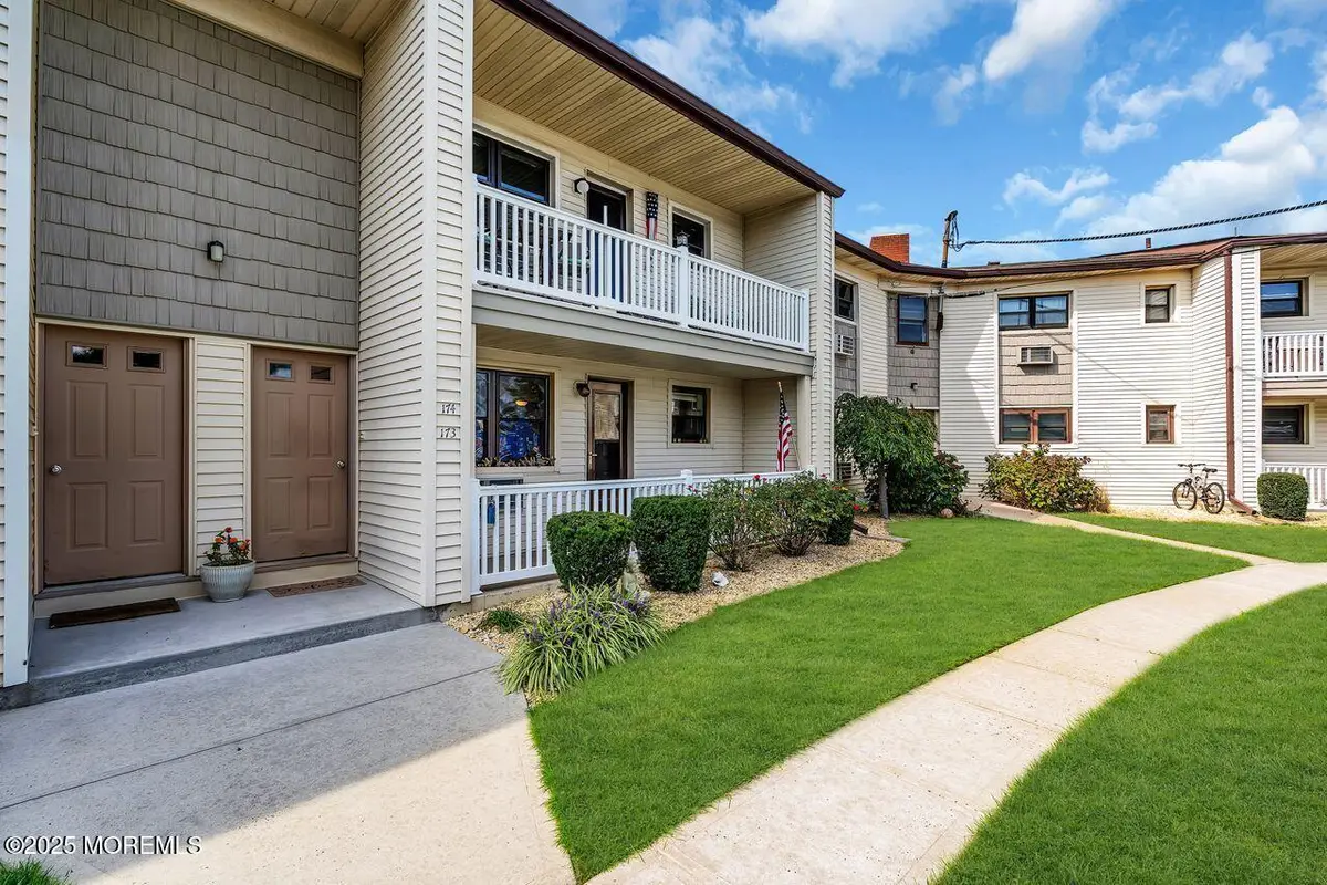 173 Wharfside Drive #805, Monmouth Beach, NJ 07750 - Image #1