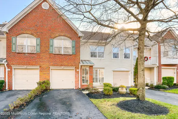 44 Charles Court, Ocean Twp, NJ 07712