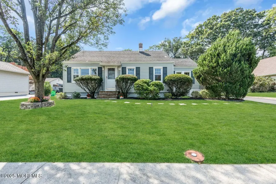 106 Van Brackle Road, Aberdeen, NJ 07747 - Image #2