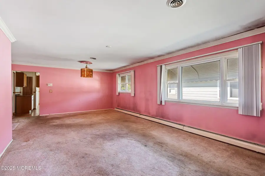 331 Saint Thomas Drive, Toms River, NJ 08757 - Image #3