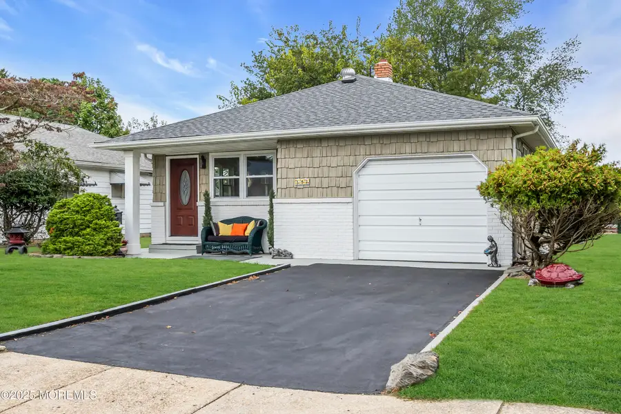 142 Barbuda Street, Toms River, NJ 08757 - Image #2