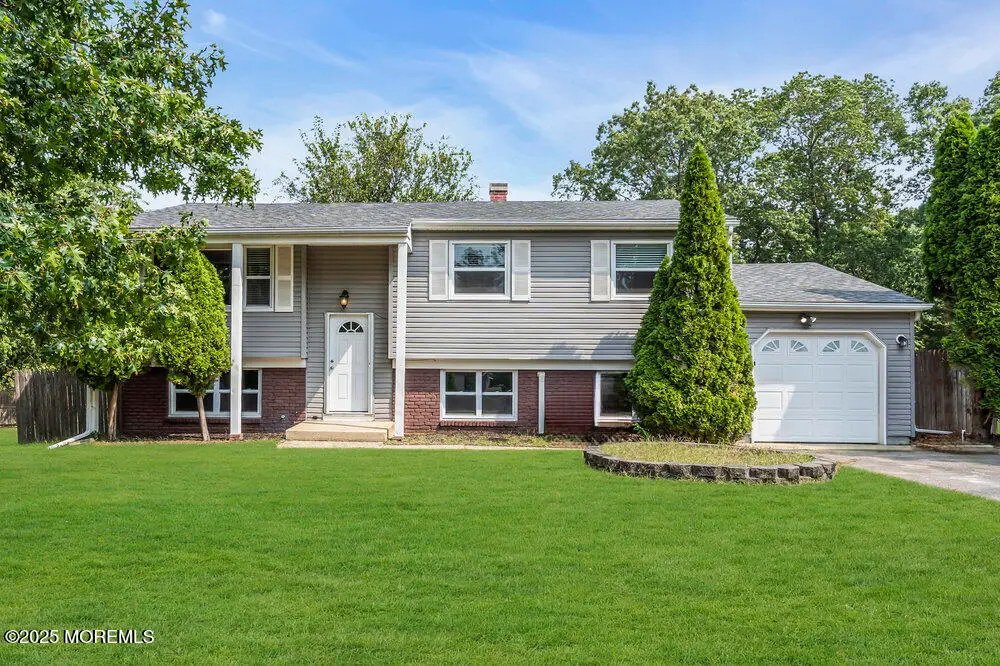 308 Colonial Drive, Toms River, NJ 08753 - Image #1