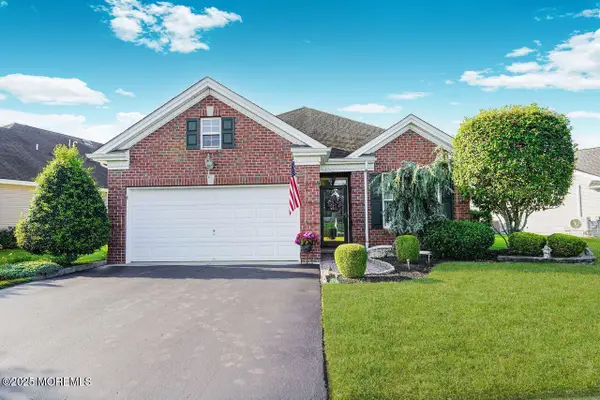 43 Stamford Drive, Jackson, NJ 08527