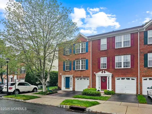 6 New Castle Street, Farmingdale, NJ 07727