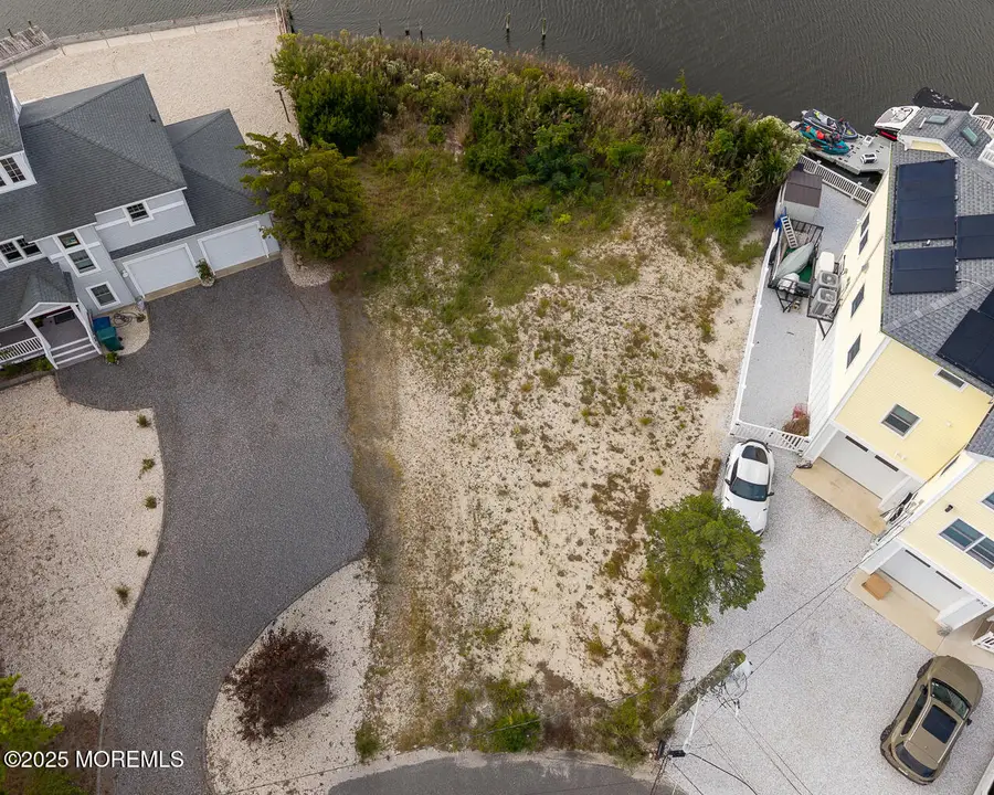 733 Twin Lakes Boulevard, Mystic Island, NJ 08087 - Image #2