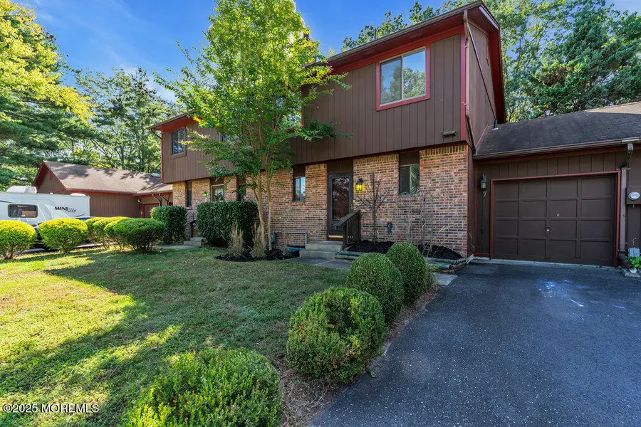 7 Cardinal Lane, Howell, NJ 07731 - Image #2