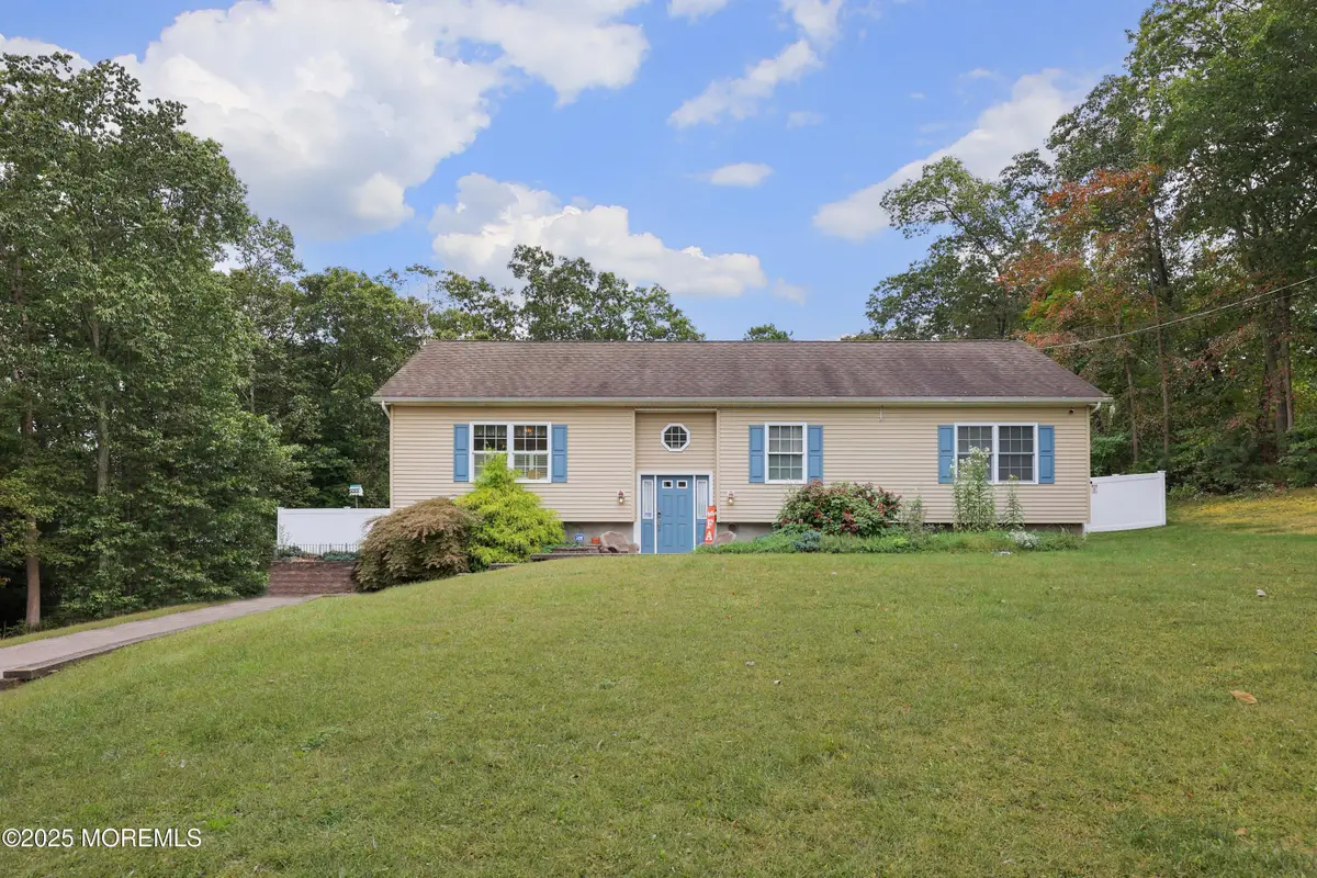 32 Oakland Drive, Jackson, NJ 08527 - Image #1