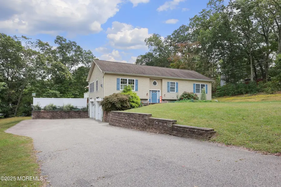 32 Oakland Drive, Jackson, NJ 08527 - Image #2