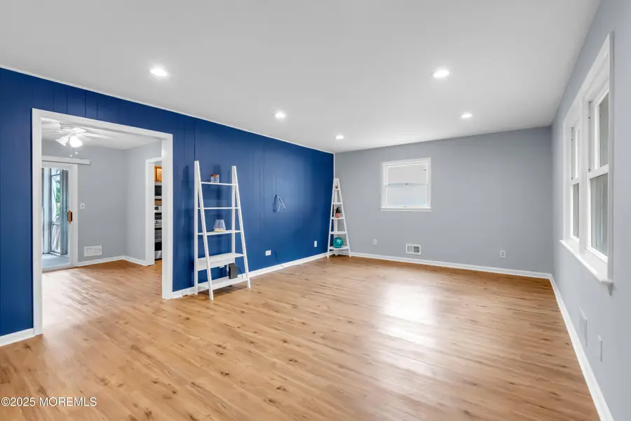 313 Shawnee Drive, Brick, NJ 08724 - Image #3