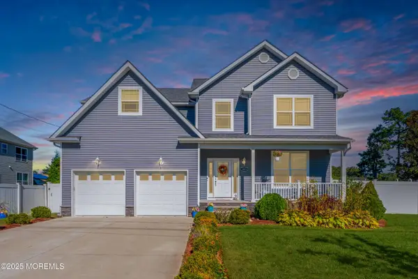 1009 Wellington Avenue, Toms River, NJ 08757