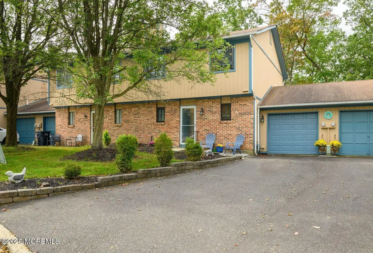 3 Canary Circle, Howell, NJ 07731 - Image #1