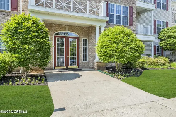 629 Sophee Lane, Lakewood, NJ 08701