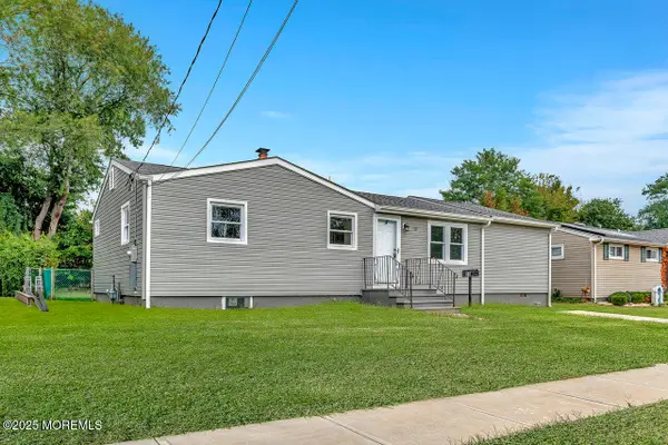 59 Helen Avenue, Freehold, NJ 07728