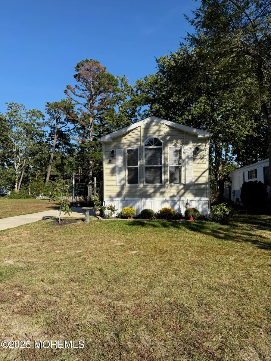 27 Beaver Avenue, Whiting, NJ 08759 - Image #3