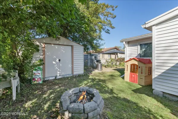 81 River Drive, Toms River, NJ 08753