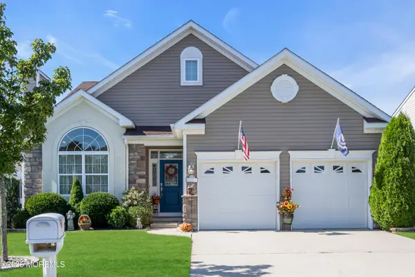 8 Ventnor Court, Waretown, NJ 08758