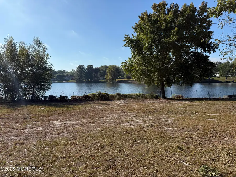 1853 Yorktowne Boulevard, Toms River, NJ 08753 - Image #2