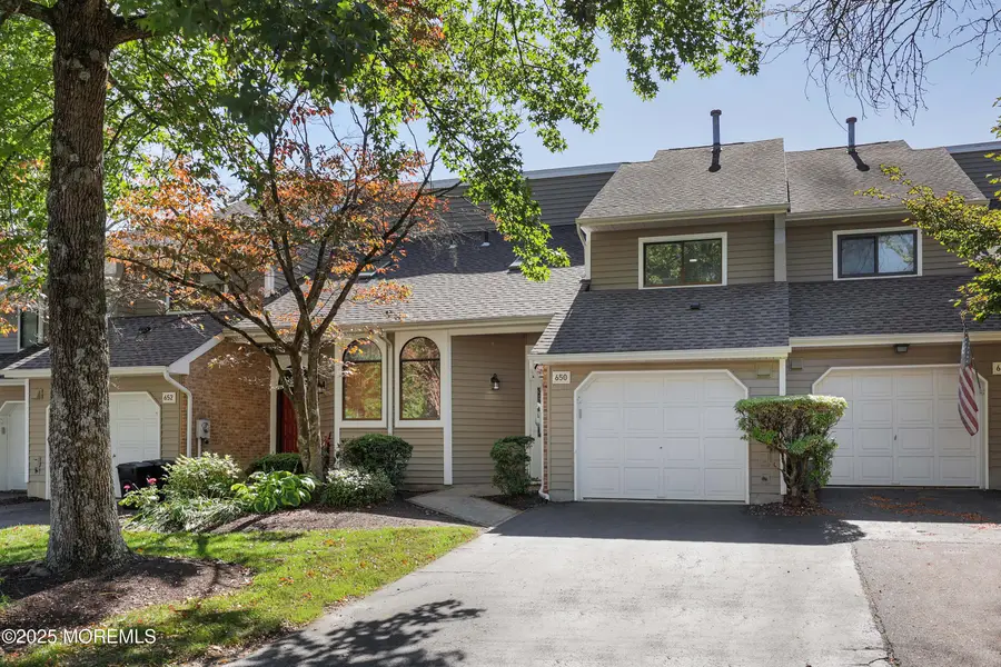 650 Ridgeview Court, Toms River, NJ 08753 - Image #2