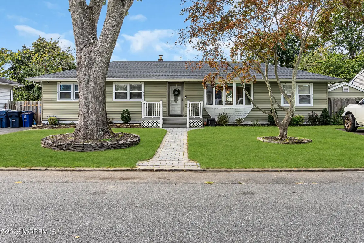 808 Sunset Road, Beachwood, NJ 08722 - Image #1
