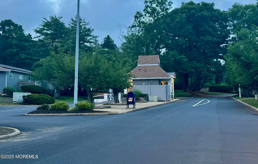 143 Lexington Court, Red Bank, NJ 07701 - Image #3