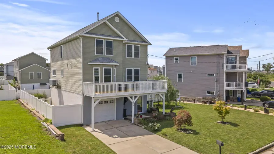 814 Brook Avenue, Union Beach, NJ 07735 - Image #2