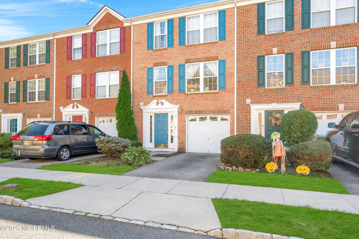 8 Abby Road, Farmingdale, NJ 07727 - Image #1