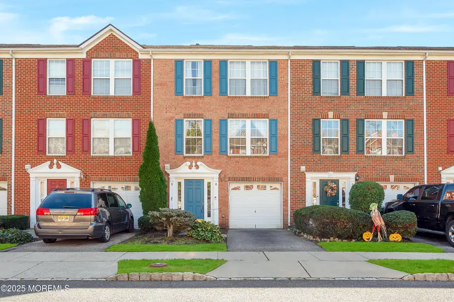 8 Abby Road, Farmingdale, NJ 07727 - Image #2