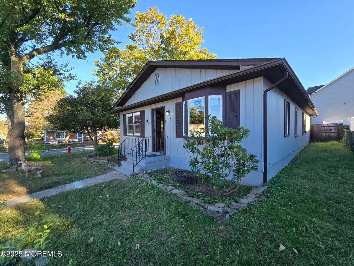 871 Concourse Road, Cliffwood Beach, NJ 07735 - Image #1