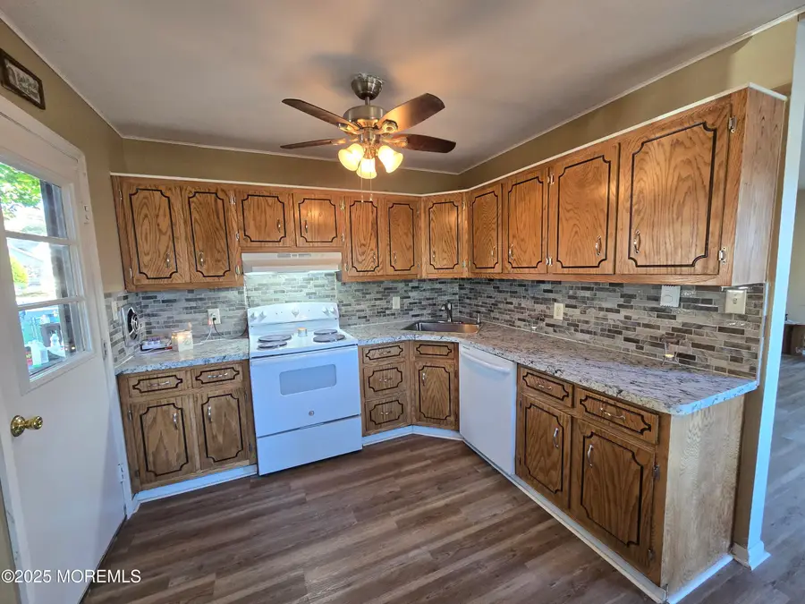 871 Concourse Road, Cliffwood Beach, NJ 07735 - Image #2