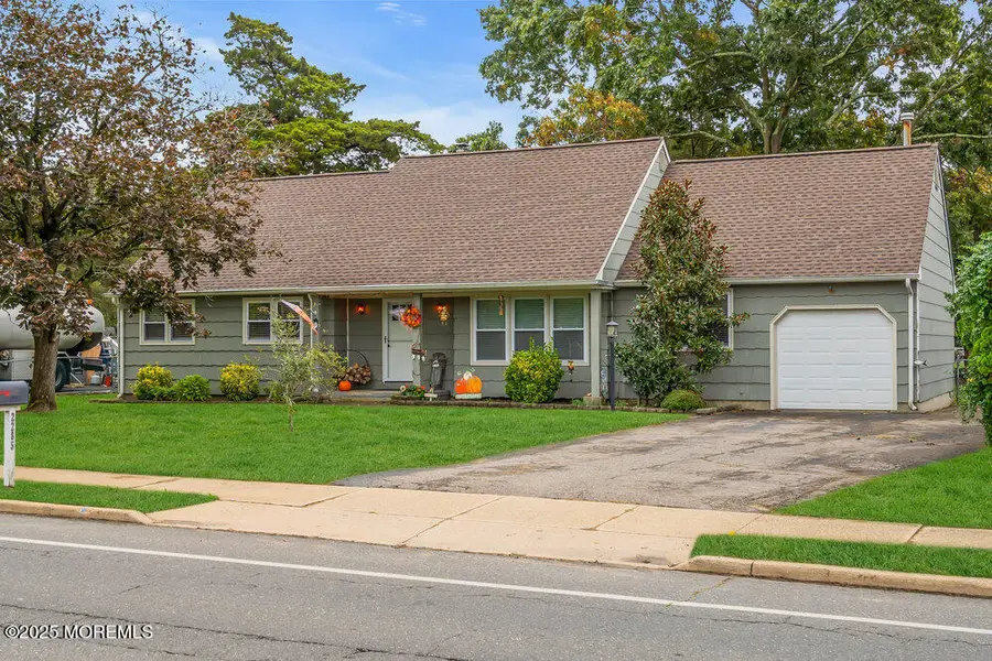 2285 Lanes Mill Road, Brick, NJ 08724 - Image #2