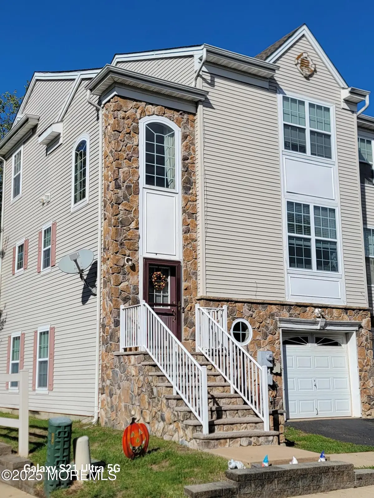 15 Russell Court, Matawan, NJ 07747 - Image #1