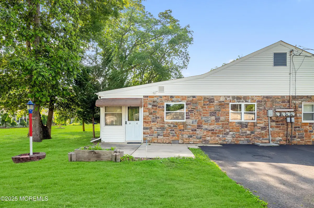 5 Chestnut Street #C, Toms River, NJ 08757 - Image #1