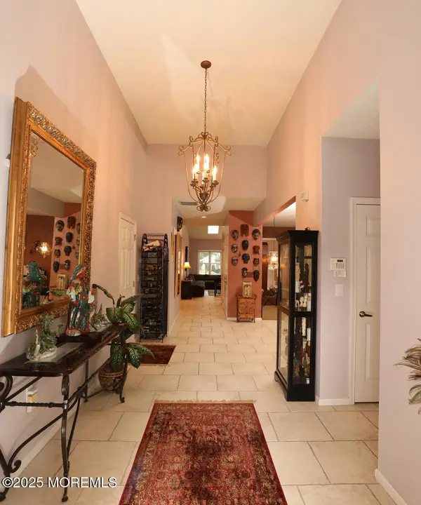 18 Kingston Court, Monroe, NJ 08831