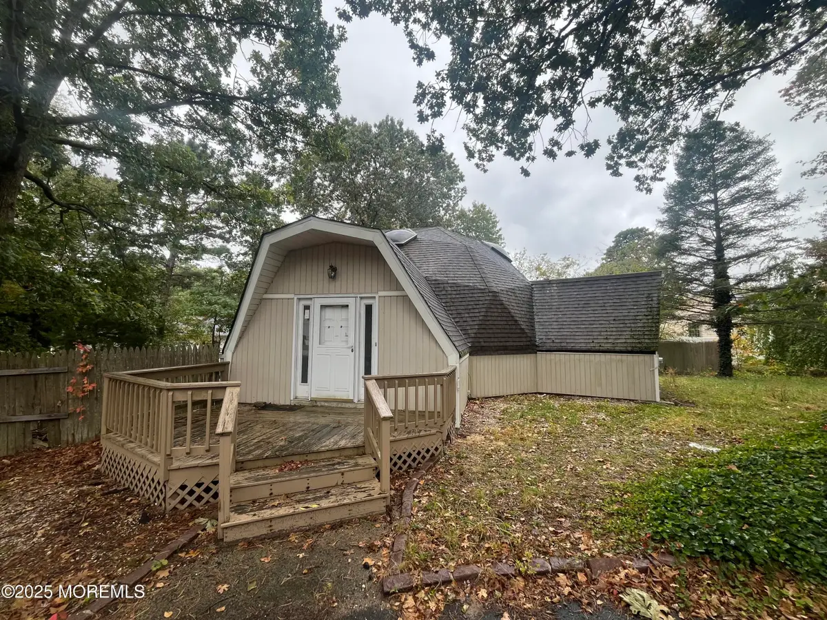 1016 Commonwealth Boulevard, Toms River, NJ 08757 - Image #1