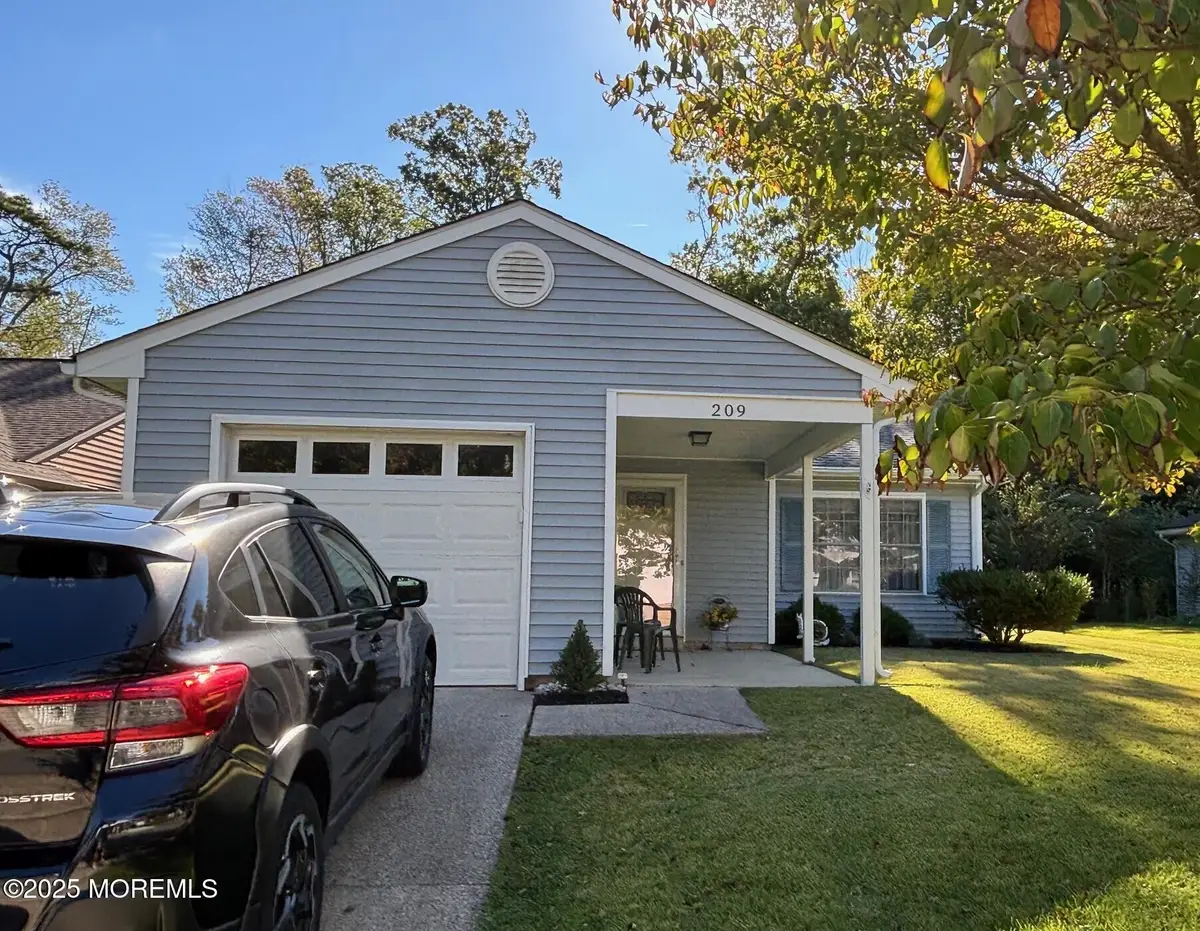 209 Lexington Drive, Mystic Island, NJ 08087 - Image #1