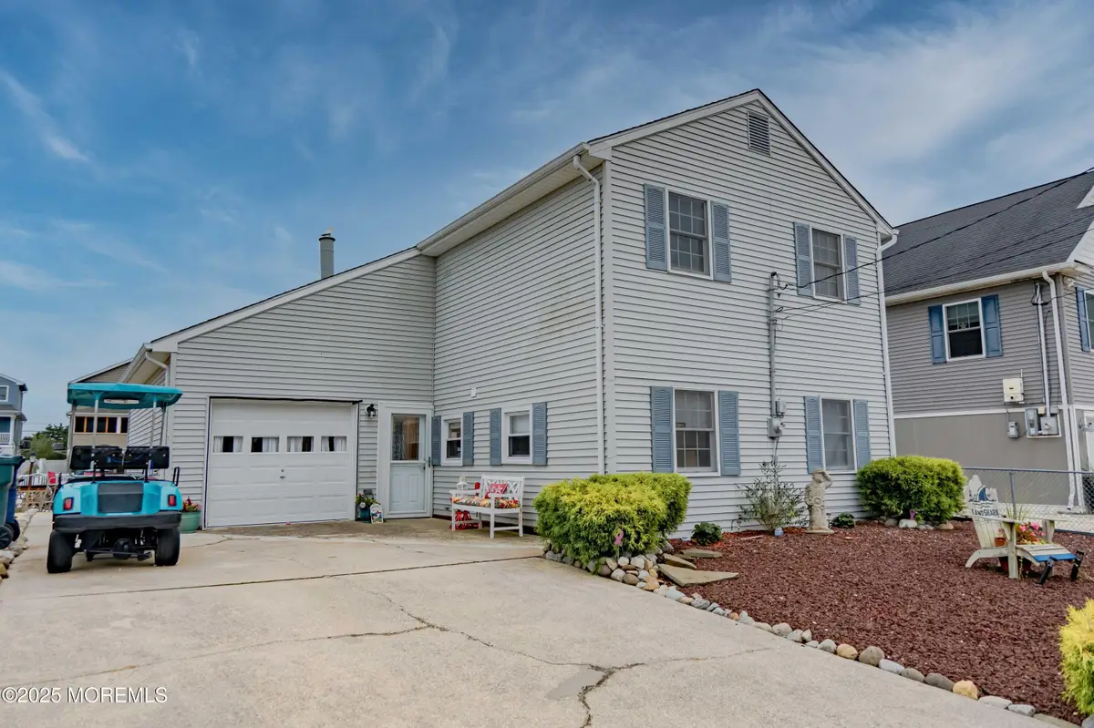 17 Ensign Drive, Mystic Island, NJ 08087 - Image #1