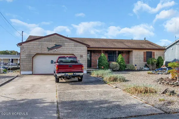 13 Parkers Point Boulevard, Forked River, NJ 08731