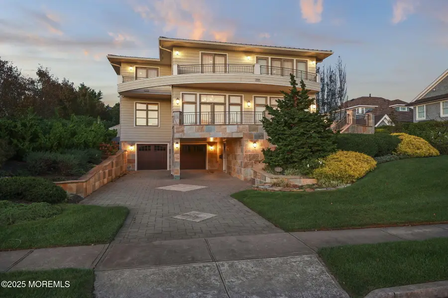 108 Howell Avenue, Spring Lake, NJ 07762 - Image #3