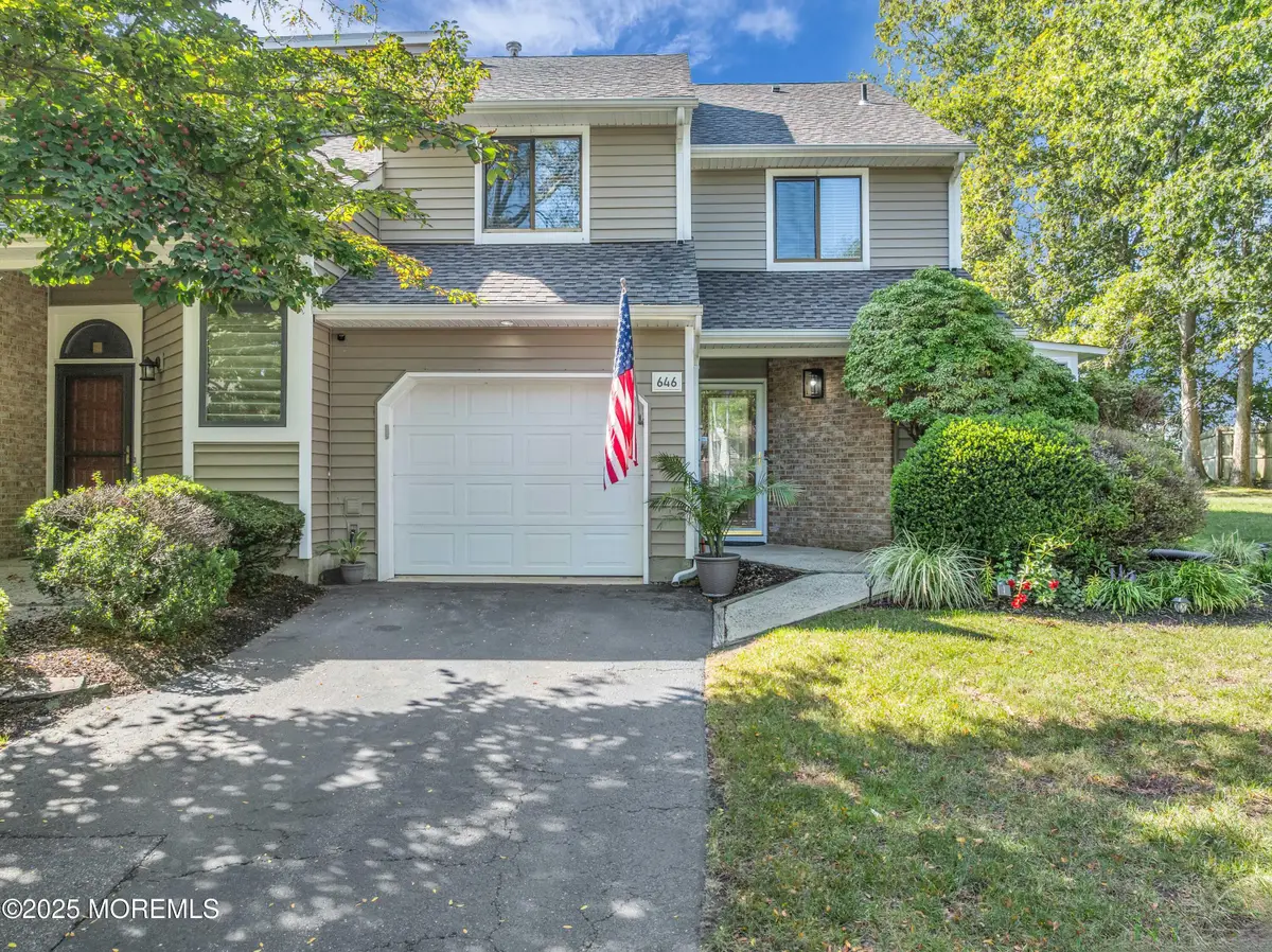 646 Ridgeview Court #646, Toms River, NJ 08753 - Image #1