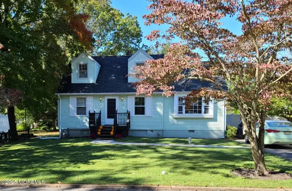 32 Locust Avenue, Jackson, NJ 08527