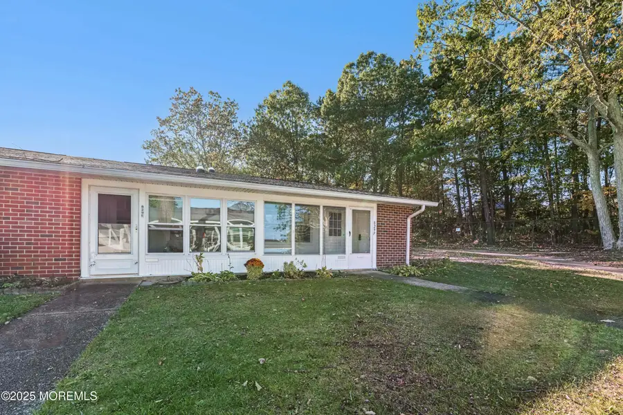 829F Balmoral Court, Lakewood, NJ 08701 - Image #3