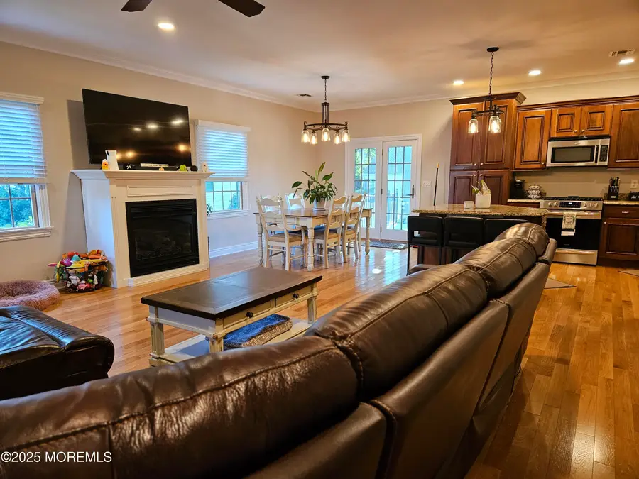 90 Saint Peters Place, Keyport, NJ 07735 - Image #2