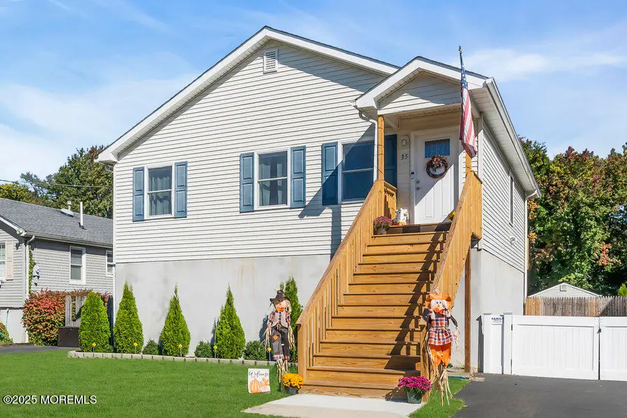 35 Willow Street, Port Monmouth, NJ 07758 - Image #2