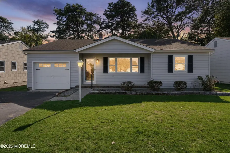 6 Westport Drive, Toms River, NJ 08757 - Image #2