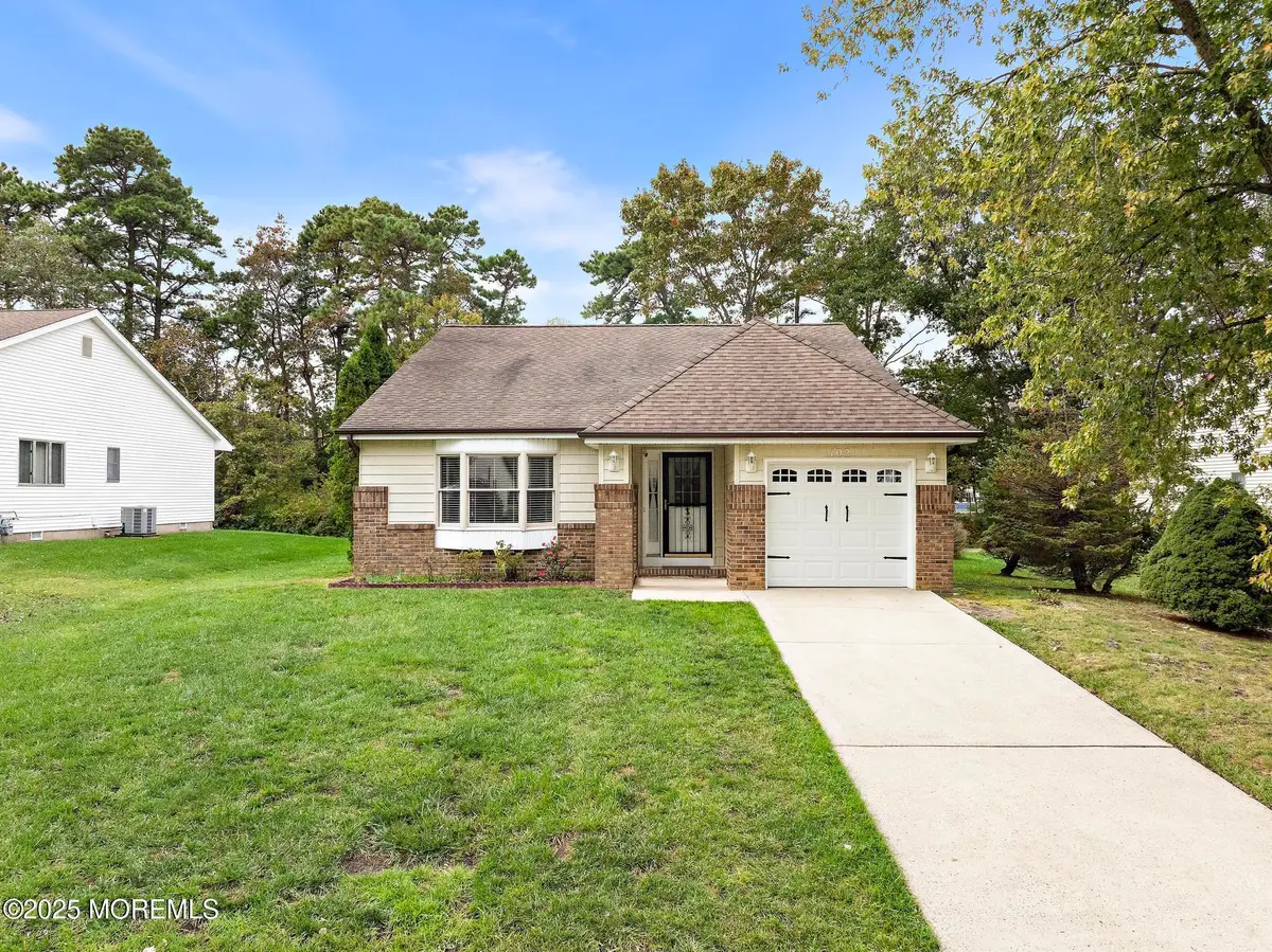 102 Ash Road, Manahawkin, NJ 08050 - Image #1