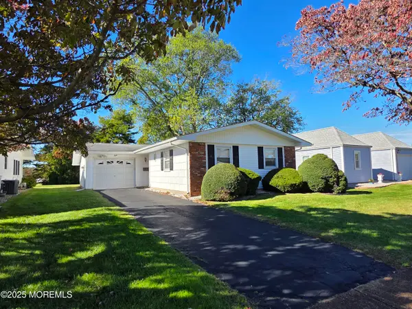 8 Barker Street, Brick, NJ 08724