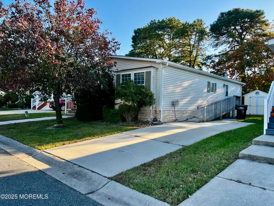 915 Oak Ridge Terrace, Manchester Township, NJ 08759 - Image #2