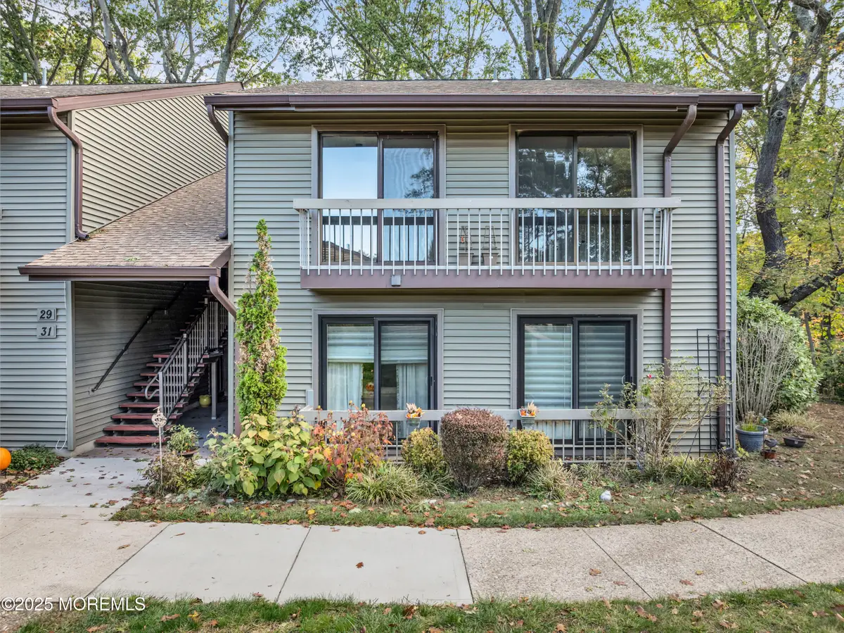 33 Auburn Court, Red Bank, NJ 07701 - Image #1