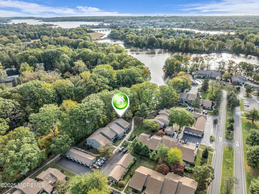 33 Auburn Court, Red Bank, NJ 07701 - Image #2